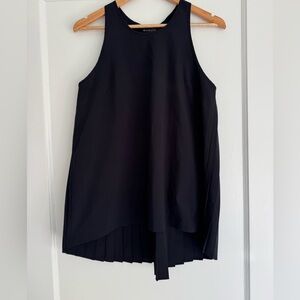 EUC Athleta tank top — pleated back long hem / small / black